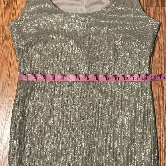 R & M Richards Collection Gold Dress, sleeveless Bodycon, Metallic Sheath, 6 - Picture 4 of 8